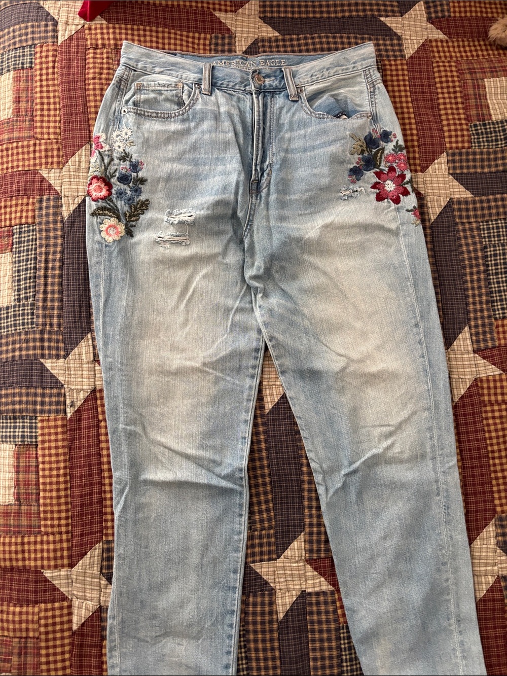American Eagle Outfitters Light Wash Boyfriend Jeans with Floral Embroidery